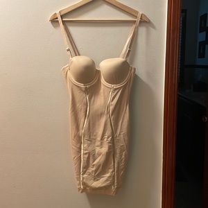 Maidenform shapewear shaping nude slip dress ✨